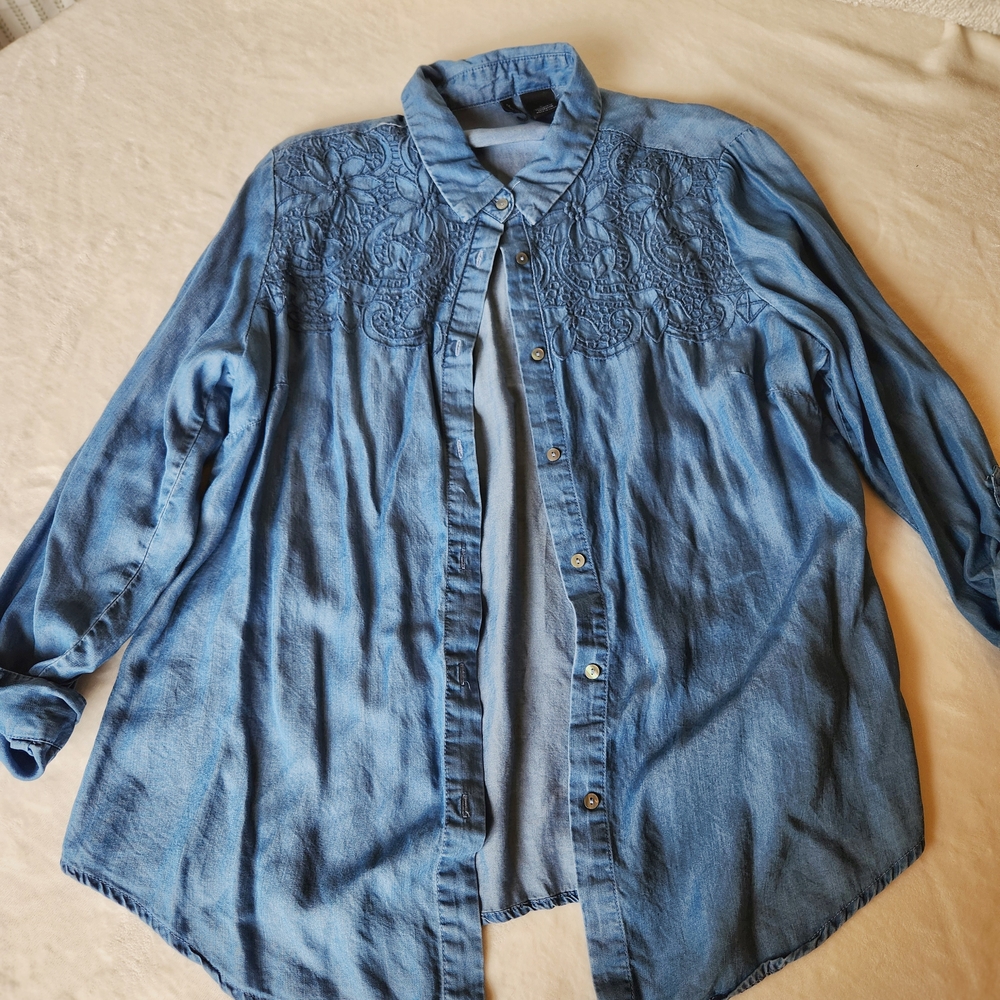 Womens Blue New Directions Shirt